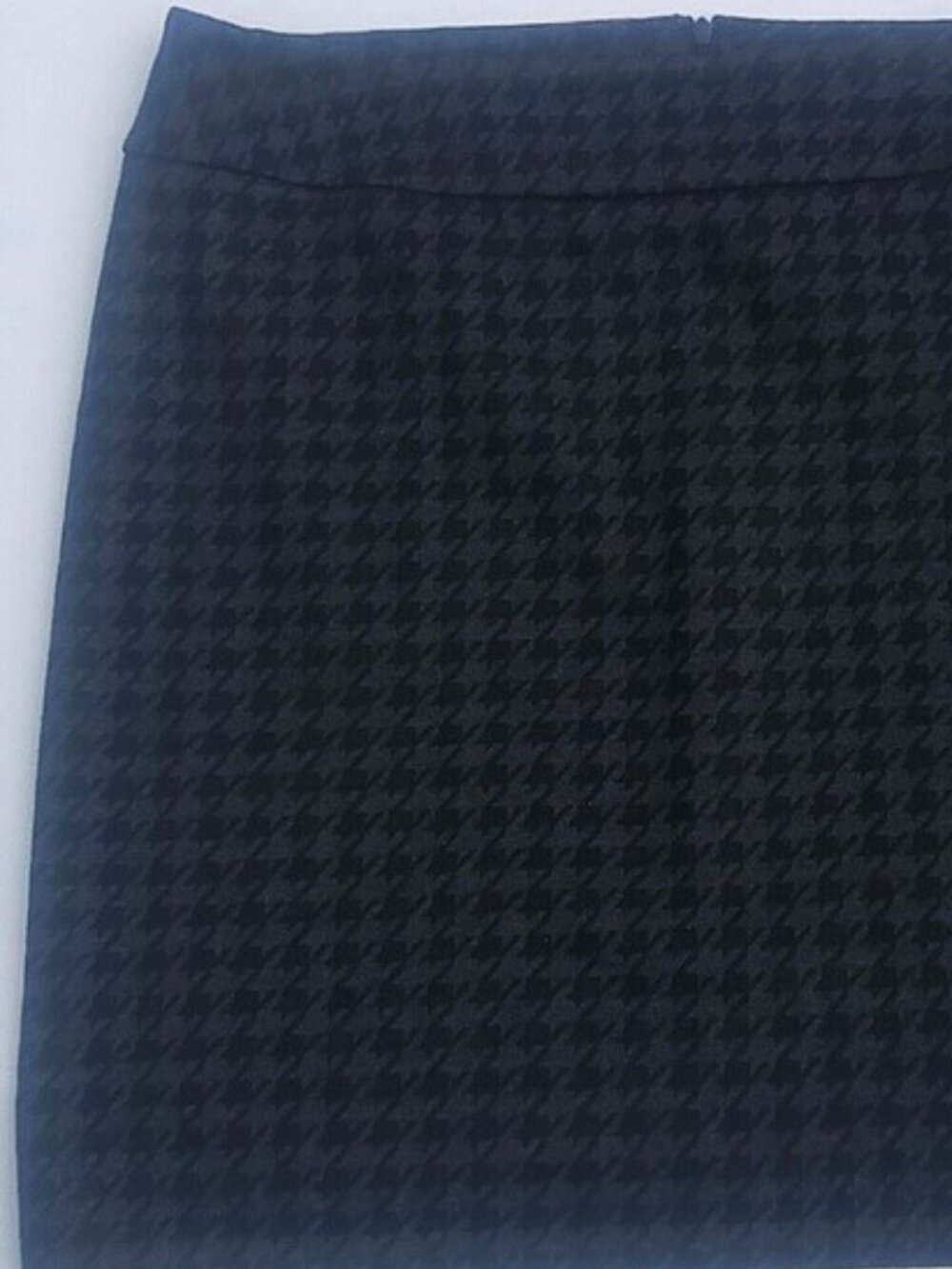 Halogen SZ 14 Pencil Polyester Rayon Spandex Black & Grey Houndstooth Skirt